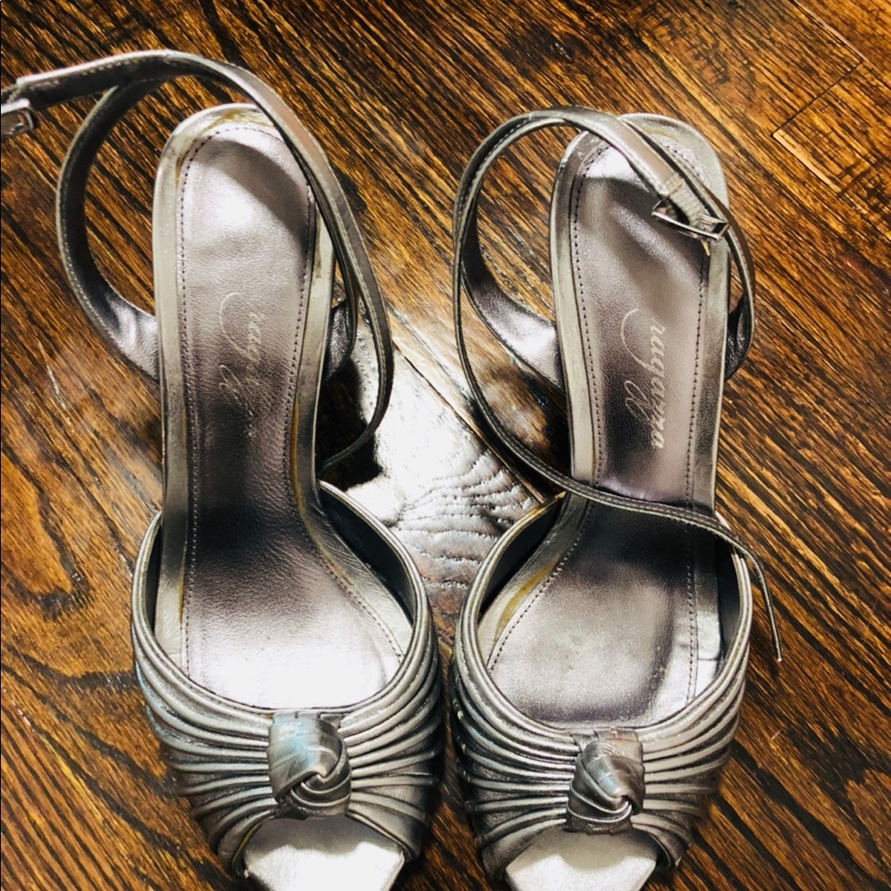 Shoes - Picture 4 of 4